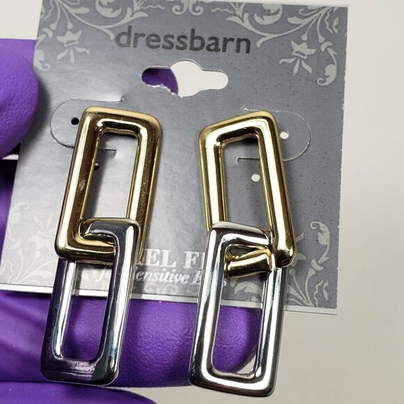 Elegant Gold and Silver Geometric Earrings - Picture 4 of 7